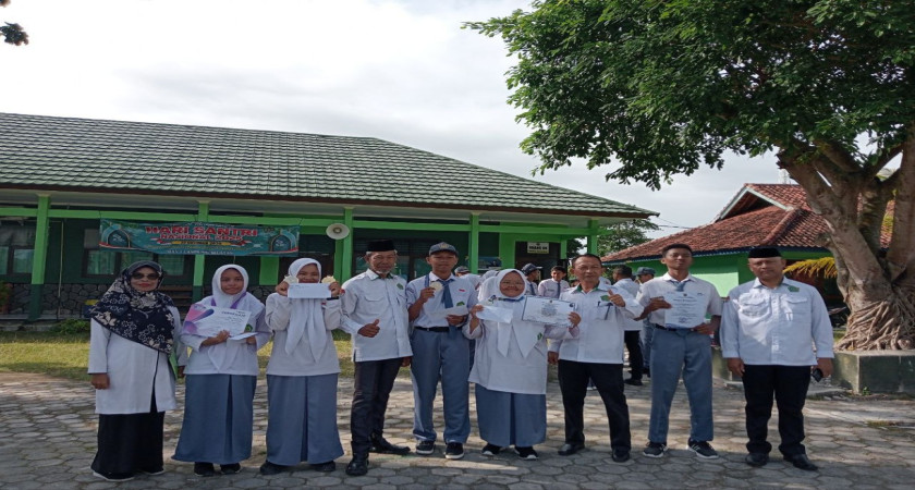 5 Siswa MAN 1 Lampung Selatan Terima Reward dari PRIMUS